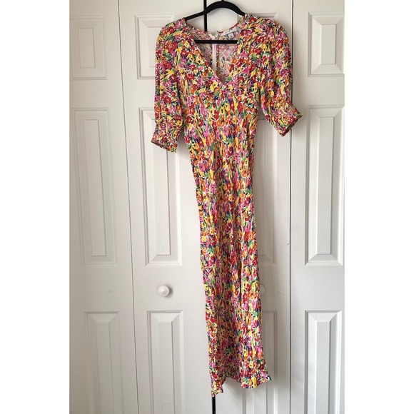 RIXO Dresses & Skirts - RIXO Floral Print V-Neck Midi Dress Multi Color Puff Sleeve Size 0